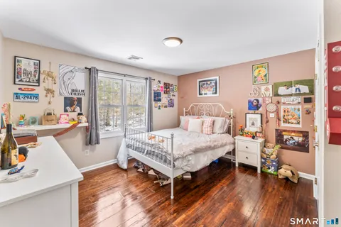 $900,000 | 32 Yogananda Street, Newtown, CT 06482