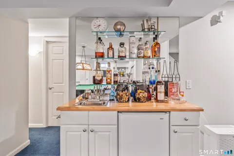 $900,000 | 32 Yogananda Street, Newtown, CT 06482