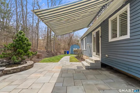 $900,000 | 32 Yogananda Street, Newtown, CT 06482