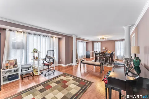 $900,000 | 32 Yogananda Street, Newtown, CT 06482