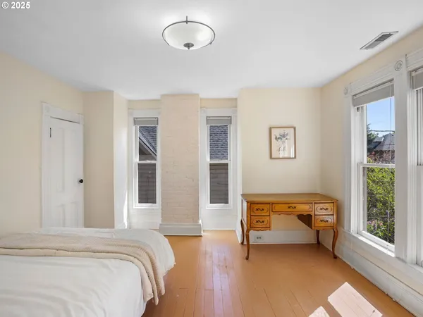 $749,000 | 131 Northeast Tillamook Street, Portland, OR 97212