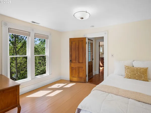 $749,000 | 131 Northeast Tillamook Street, Portland, OR 97212