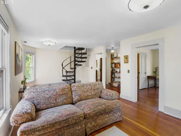 $749,000 | 131 Northeast Tillamook Street, Portland, OR 97212