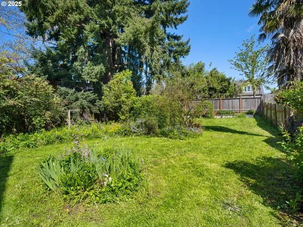 $749,000 | 131 Northeast Tillamook Street, Portland, OR 97212