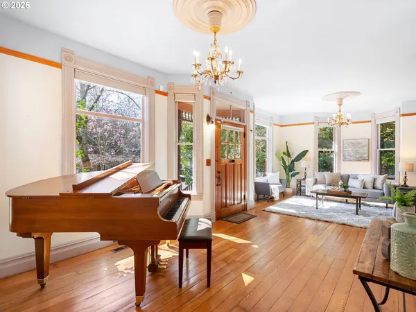 $749,000 | 131 Northeast Tillamook Street, Portland, OR 97212