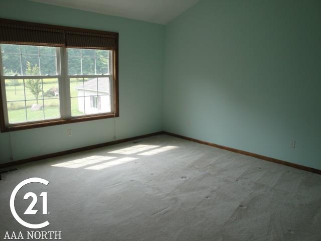 3127 West Sutton Road Lapeer, MI 48446 - Photo 15 of 33