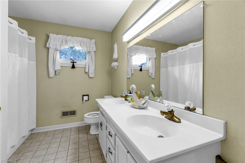 3480 Community Church Road Pfafftown, NC 27040 - Photo 18 of 32 Gallery Image 18