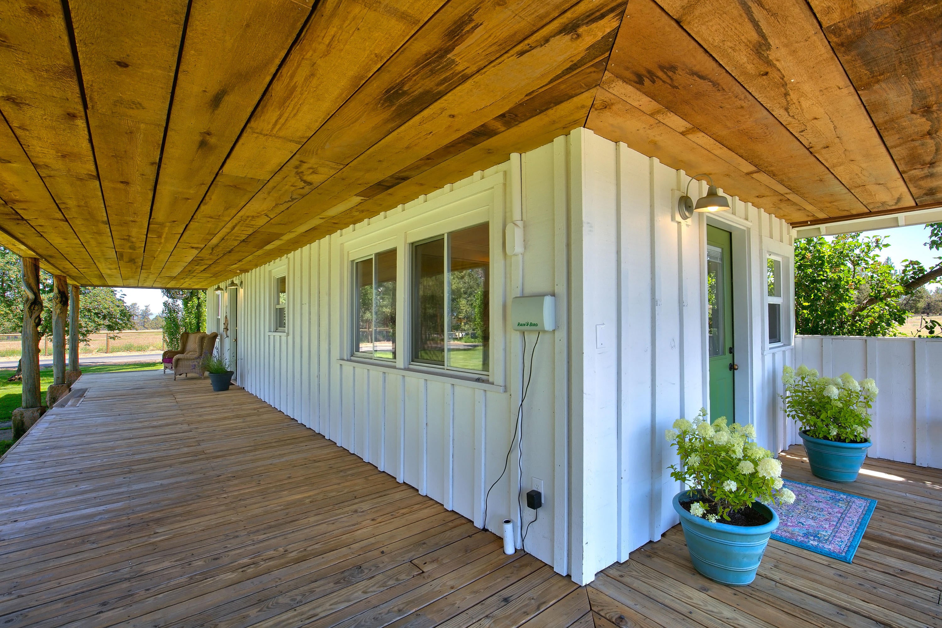 66295 Gerking Market Road Bend, OR 97703 - Photo 6 of 27 06