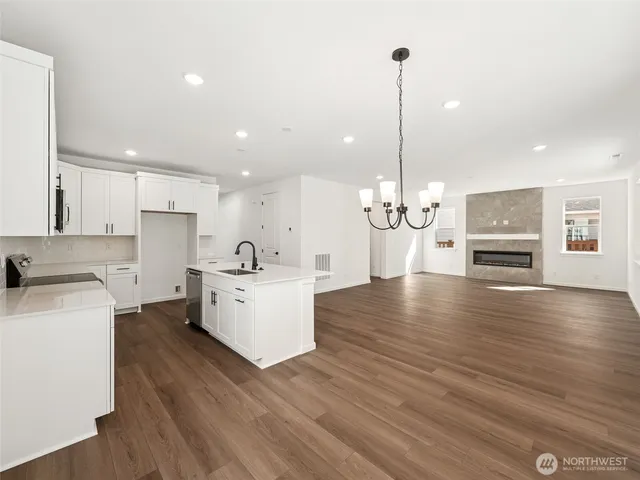 $749,990 | 20210 150th Street East, Unit 603, Bonney Lake, WA 98391