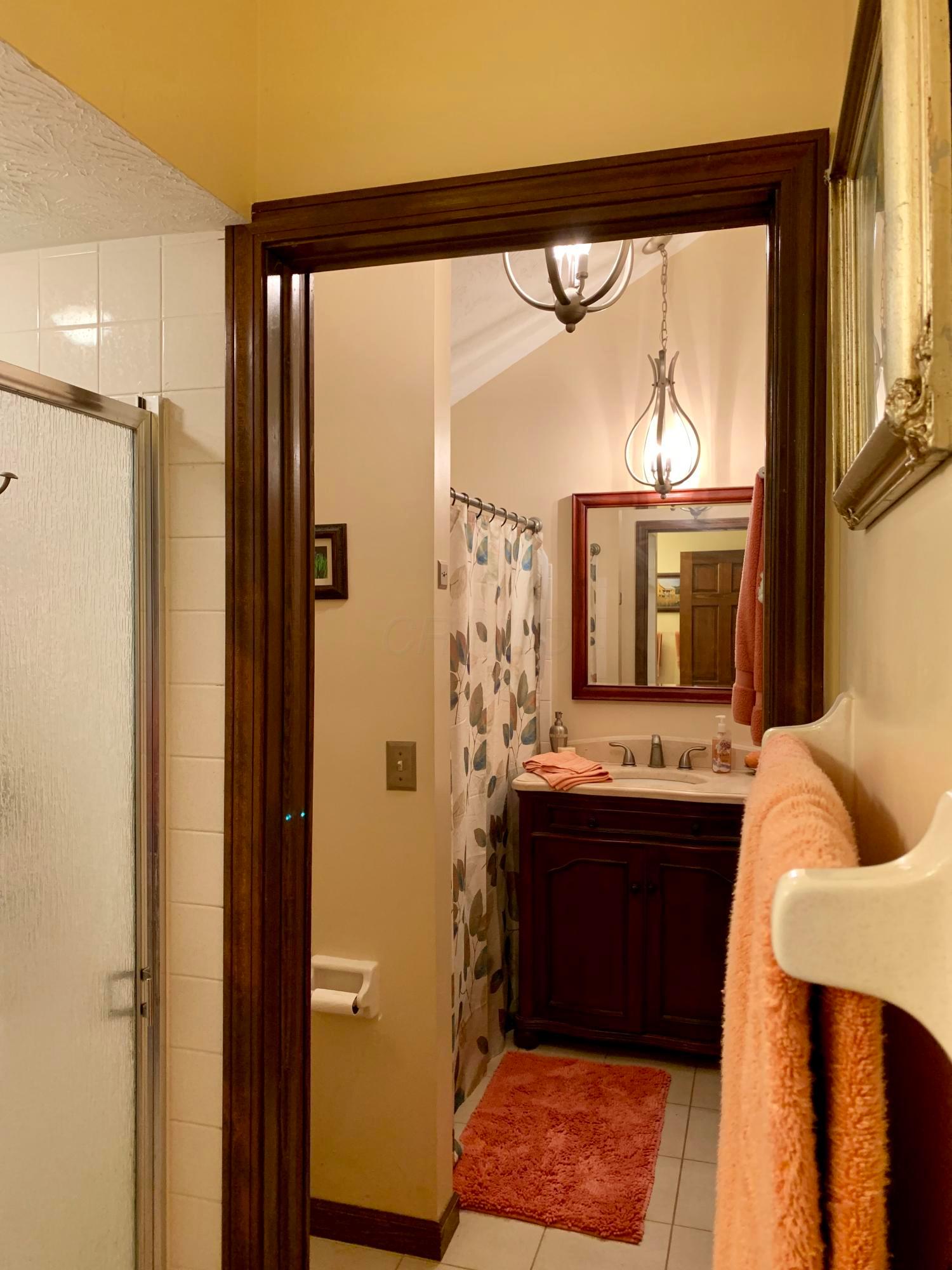 2091 Coach Road North, Unit 5 Columbus, OH 43220 - Photo 8 of 9 Gallery Image 8