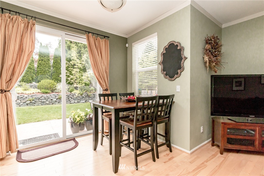 27341 Maple Ridge Way Southeast Maple Valley, WA 98038 - Photo 13 of 25