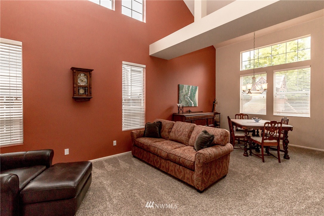 27341 Maple Ridge Way Southeast Maple Valley, WA 98038 - Photo 5 of 25