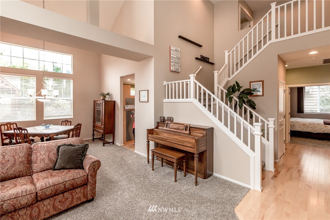 27341 Maple Ridge Way Southeast Maple Valley, WA 98038 - Photo 7 of 25