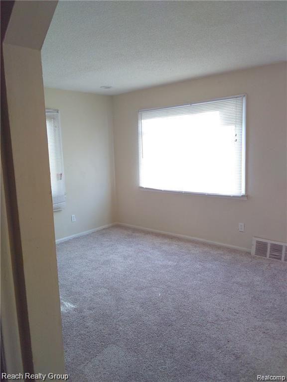 15410 Greenfield Road Detroit, MI 48227 - Photo 3 of 9 GREENFIELD2.jpg
