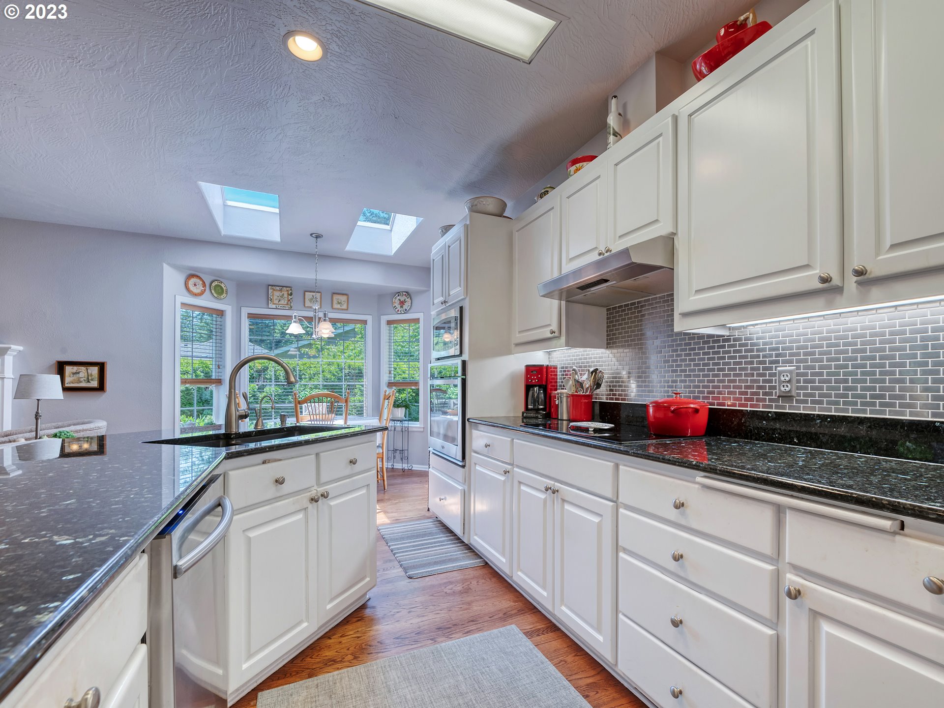 41620 Madrone Street Springfield, OR 97478 - Photo 12 of 48 Kitchen