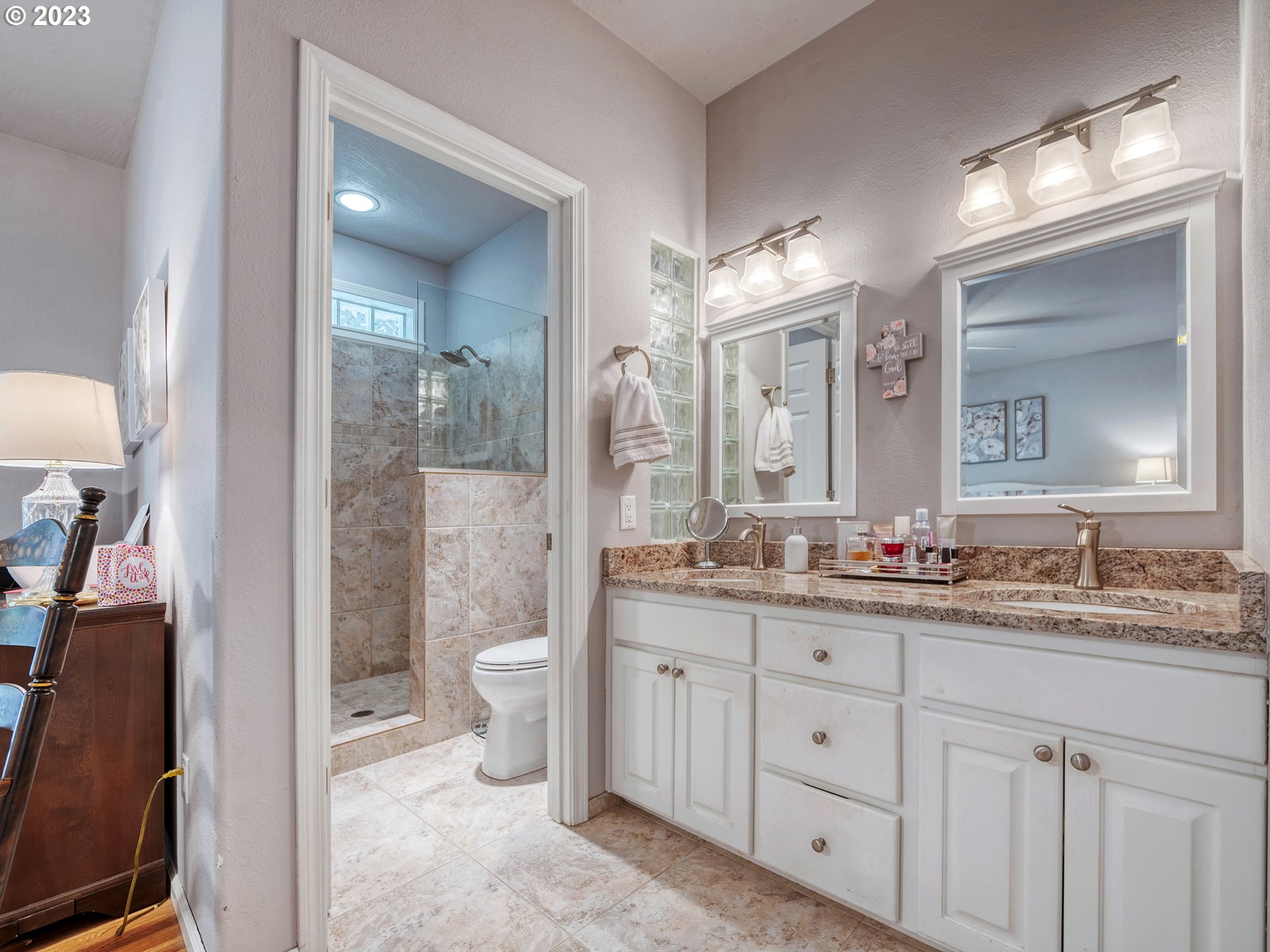 41620 Madrone Street Springfield, OR 97478 - Photo 23 of 48 Bathroom, Attached