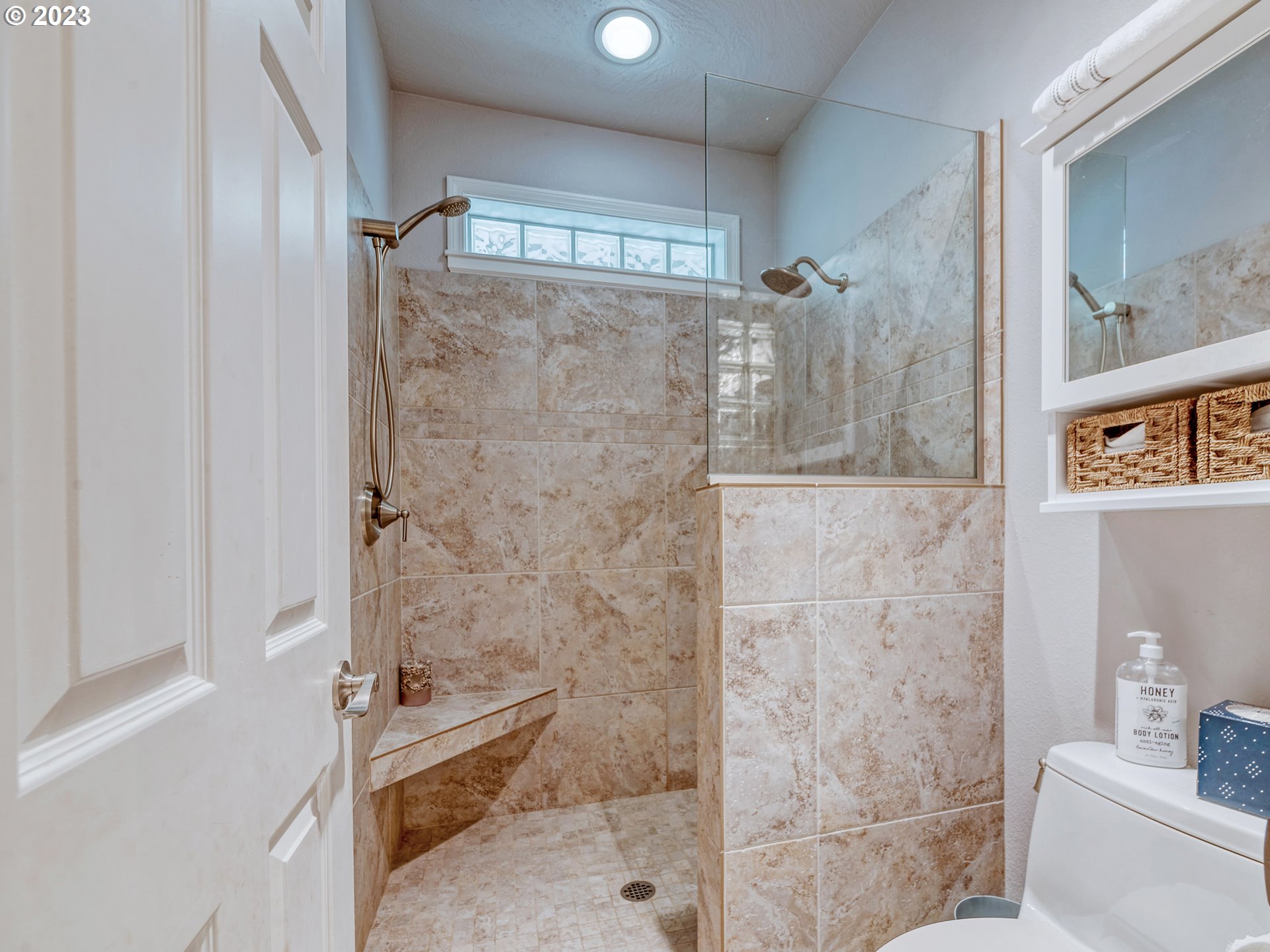 41620 Madrone Street Springfield, OR 97478 - Photo 24 of 48 Bathroom, Attached