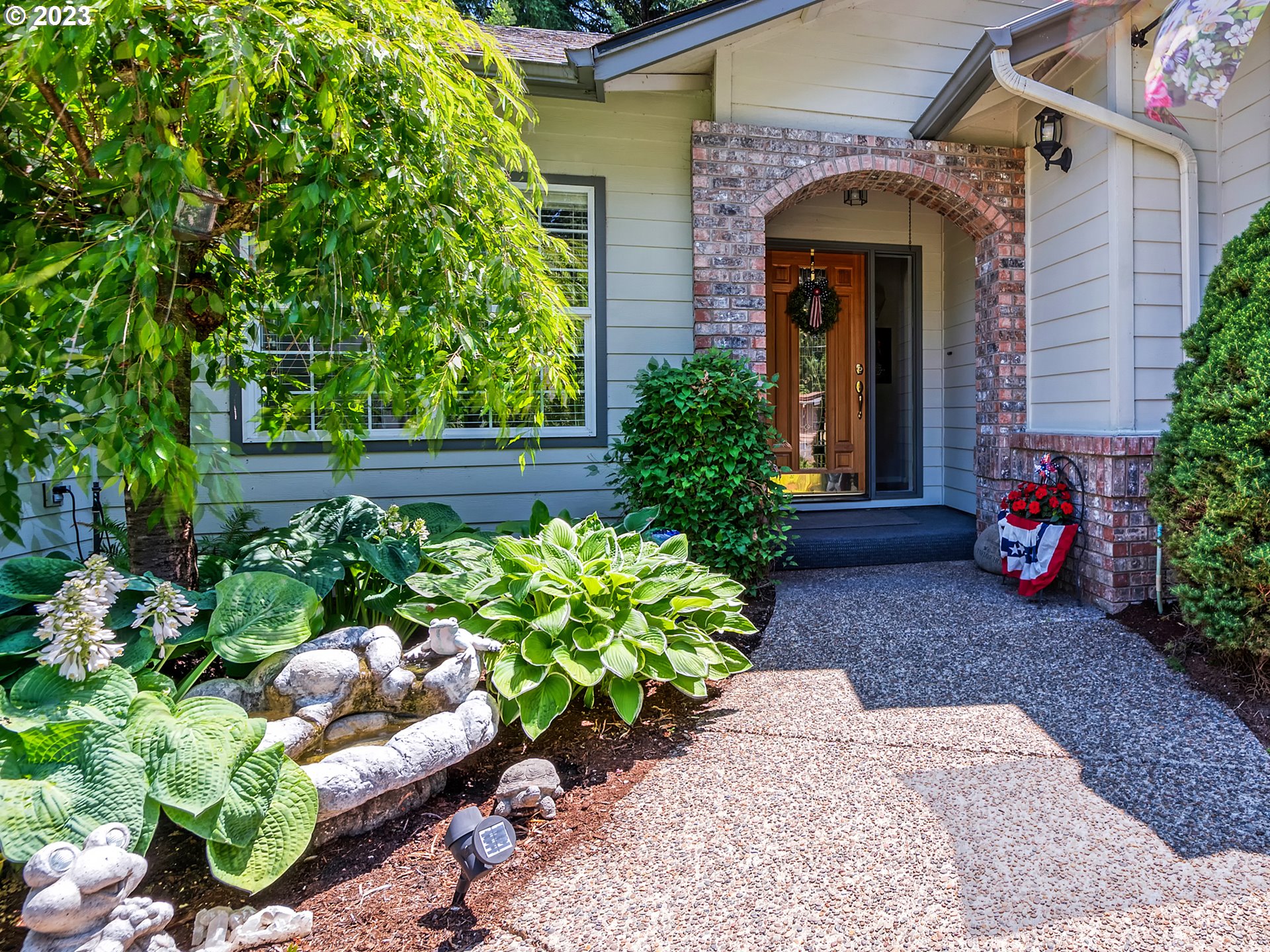 41620 Madrone Street Springfield, OR 97478 - Photo 3 of 48 Porch