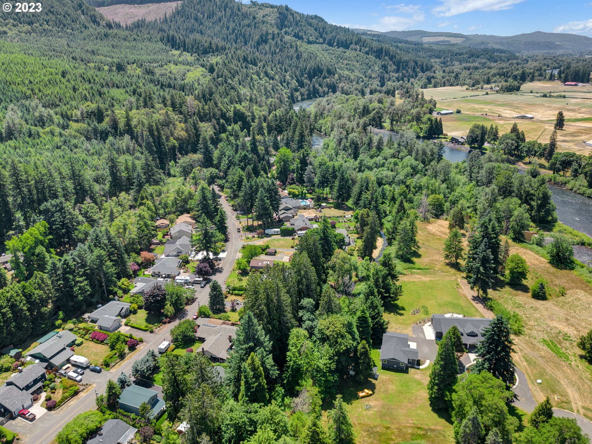 41620 Madrone Street Springfield, OR 97478 - Photo 44 of 48 Drone View/UAV