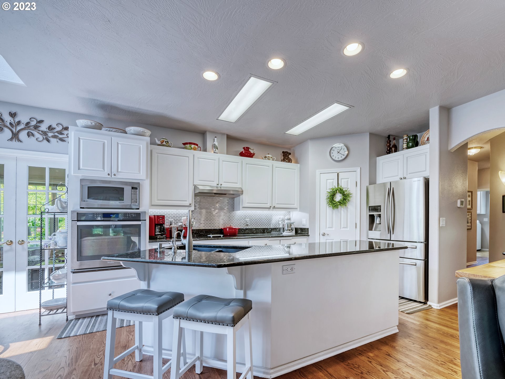 41620 Madrone Street Springfield, OR 97478 - Photo 9 of 48 Kitchen