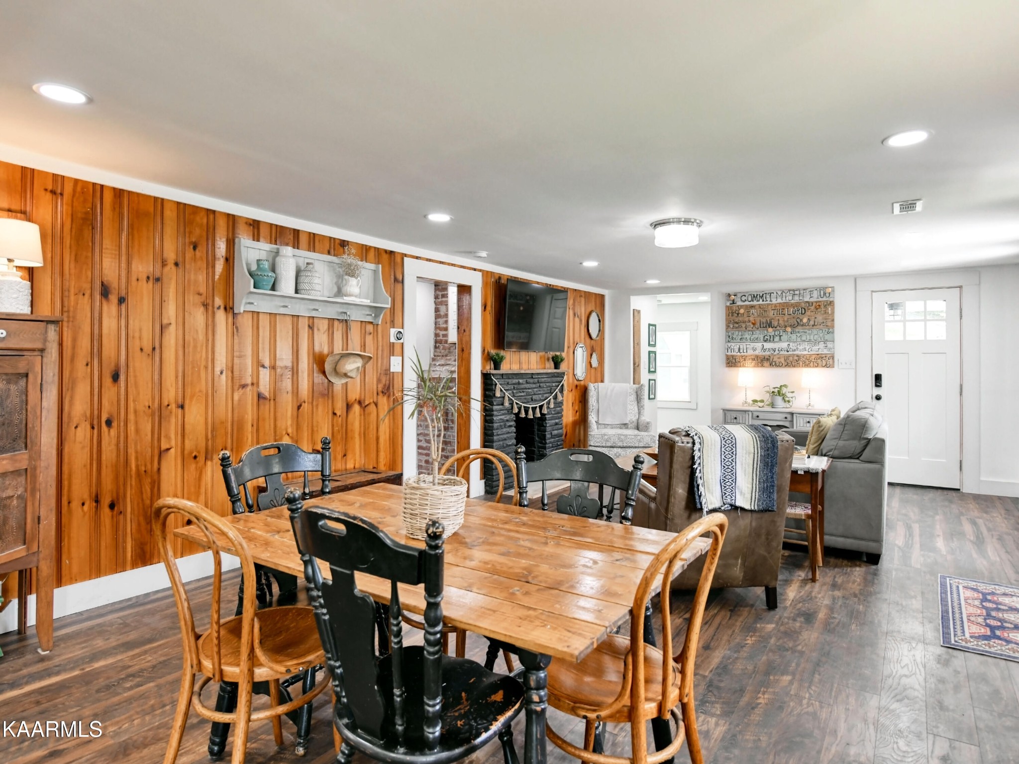 679 Blockhouse Valley Road Clinton, TN 37716 - Photo 15 of 45 a view of a dining room with furniture window and wooden floor