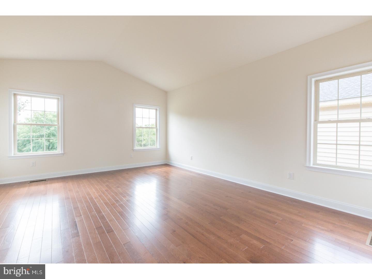 13107 Worthington Road Philadelphia, PA 19116 - Photo 17 of 25 Master Bedroom