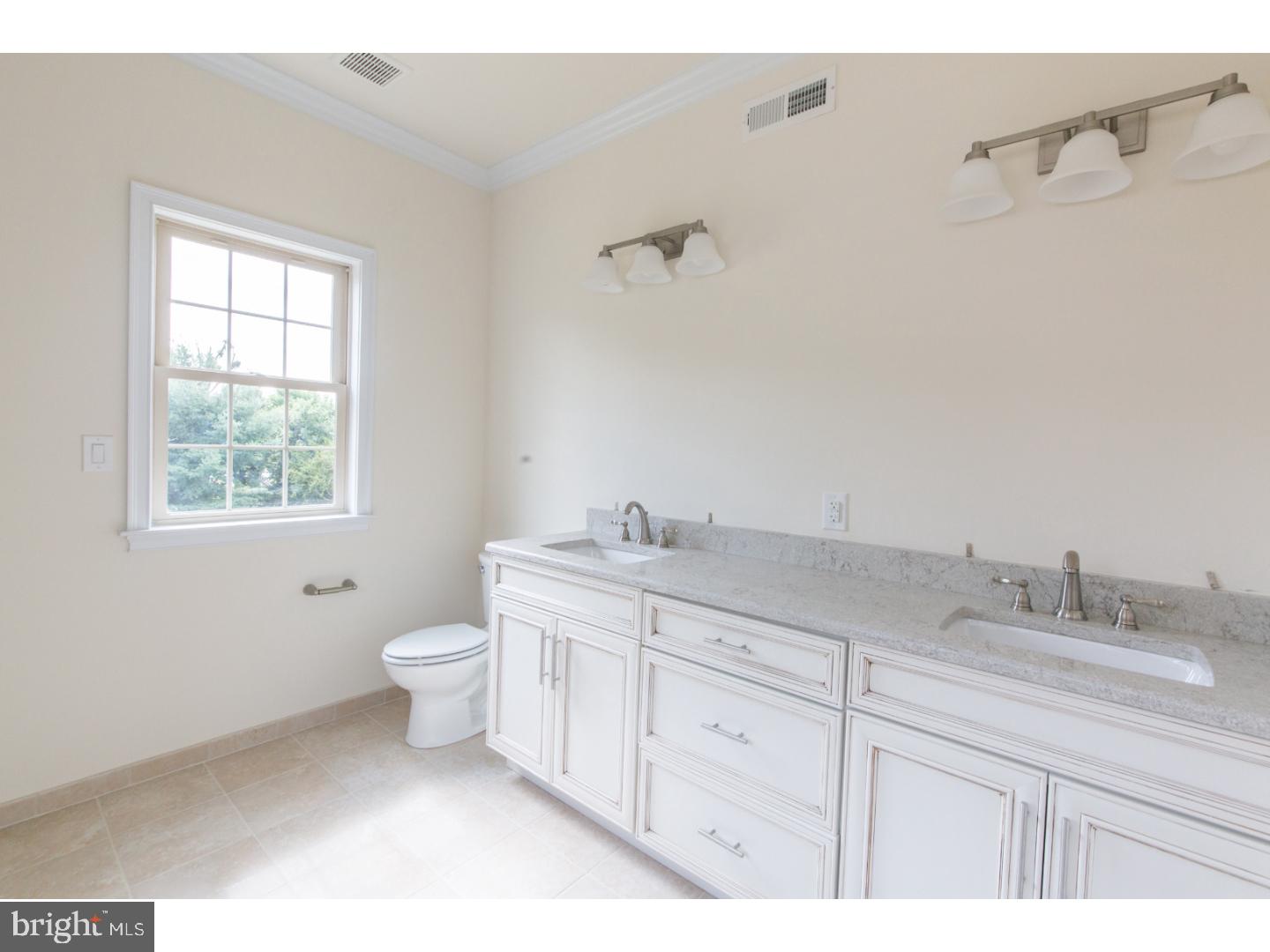 13107 Worthington Road Philadelphia, PA 19116 - Photo 18 of 25 Master Bathroom