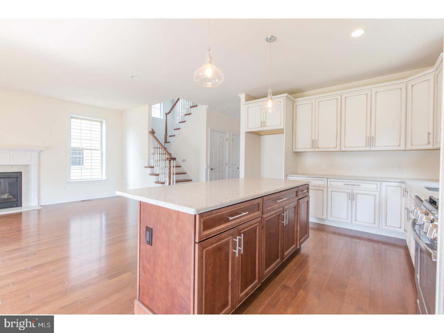 13107 Worthington Road Philadelphia, PA 19116 - Photo 8 of 25 Kitchen