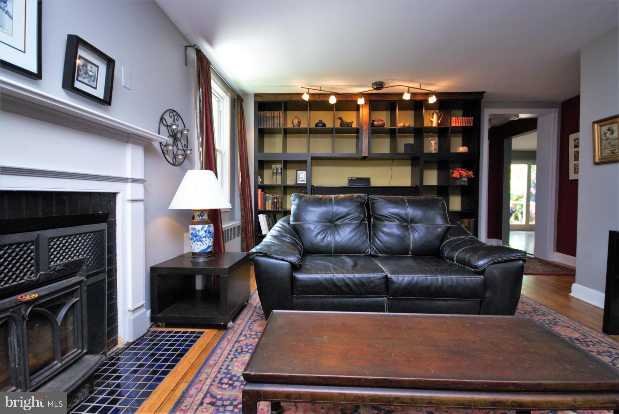 7045 Concord Road Pikesville, MD 21208 - Photo 7 of 24 Living Room