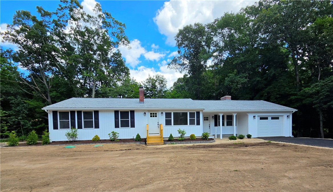 513 Knotty Oak Road Coventry, RI 02816 - Photo 1 of 37 Gallery Image 1