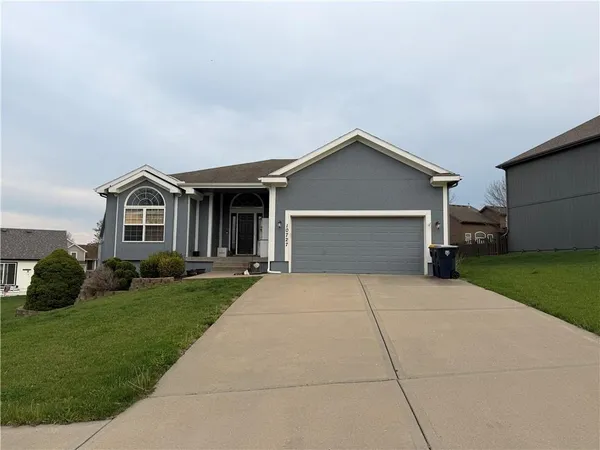 $440,000 | 10727 North Tennessee Avenue, Kansas City, MO 64157