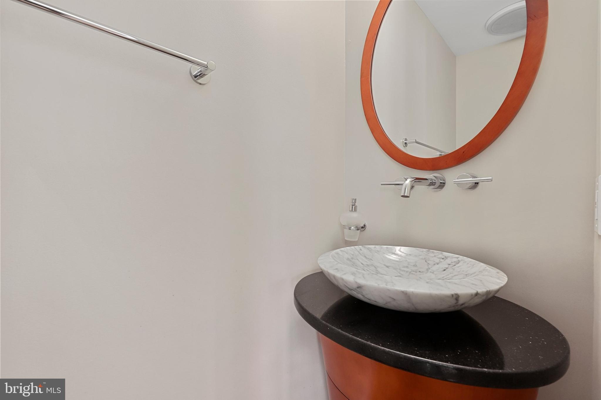 2177 Shirlington Road Arlington, VA 22204 - Photo 13 of 30