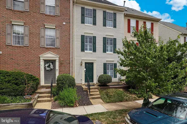 $3,500 | 2177 Shirlington Road, Arlington, VA 22204