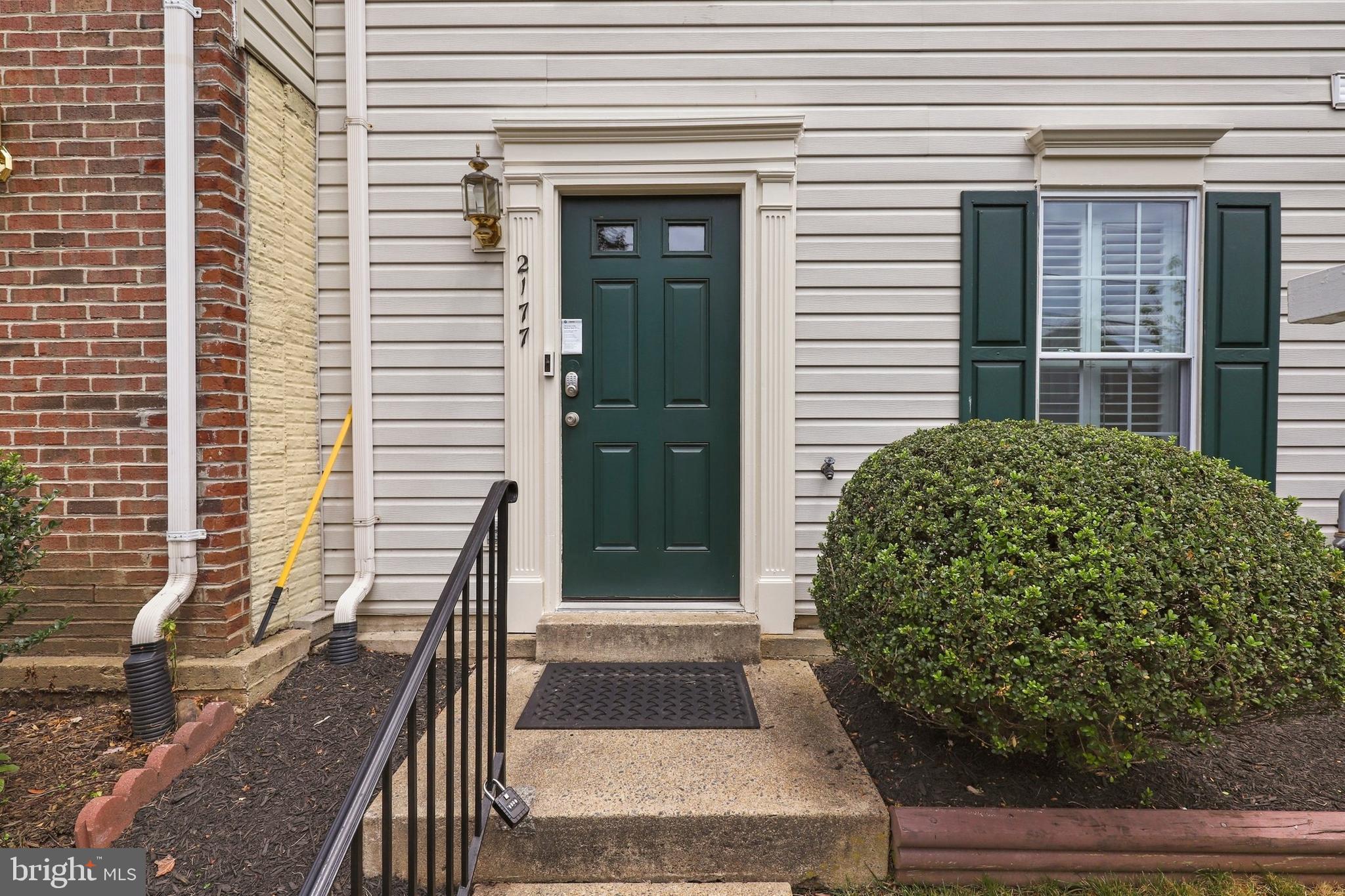 2177 Shirlington Road Arlington, VA 22204 - Photo 6 of 30