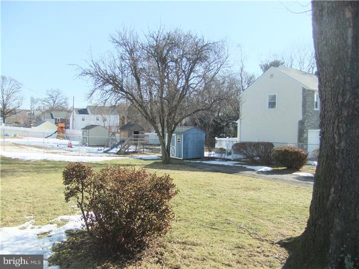 367 Wyndmoor Road Springfield, PA 19064 - Photo 21 of 25 Back Yard