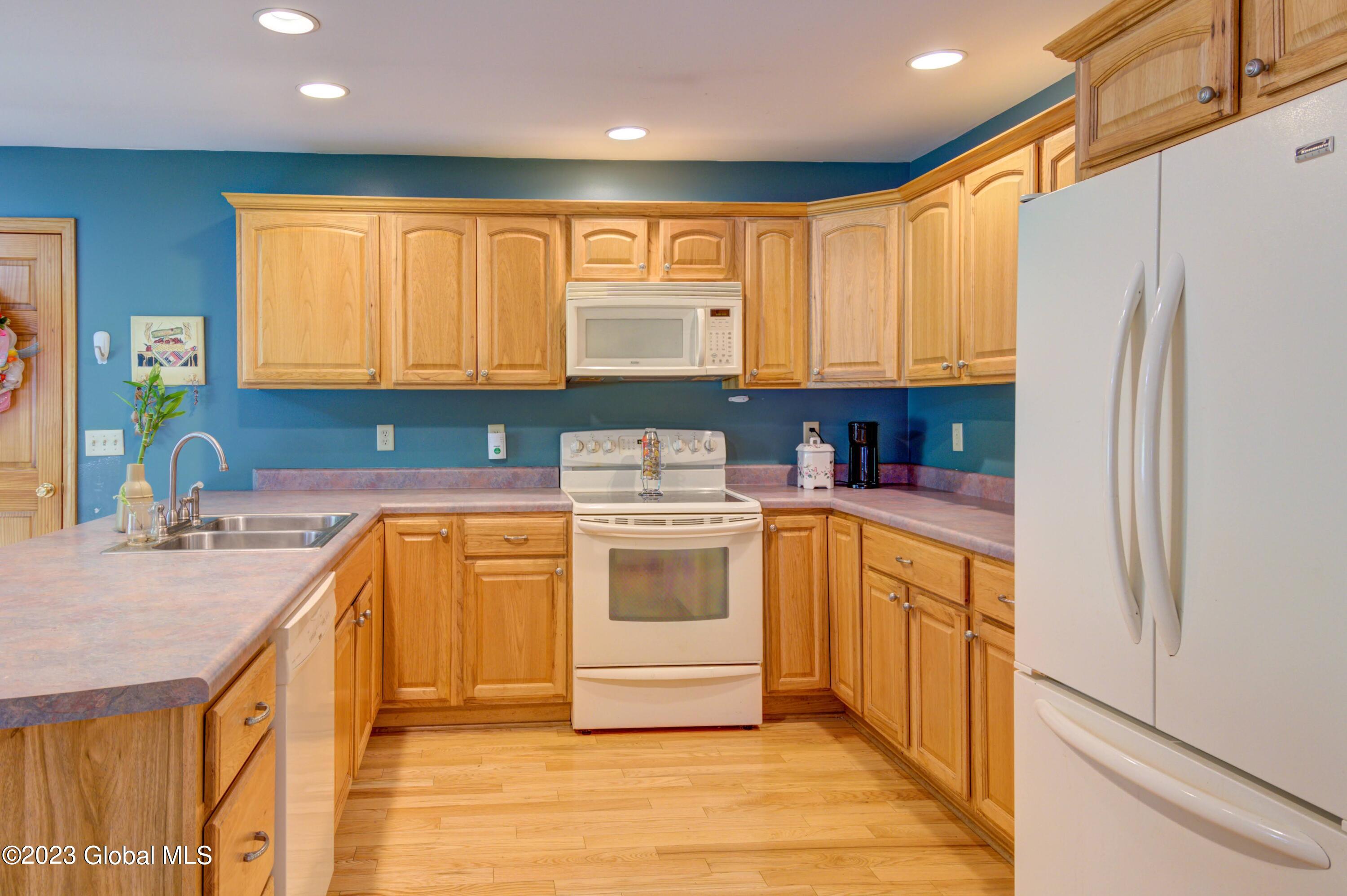 149 Eccles Drive Perth, NY 12086 - Photo 26 of 77 42-149 ECCLES DR