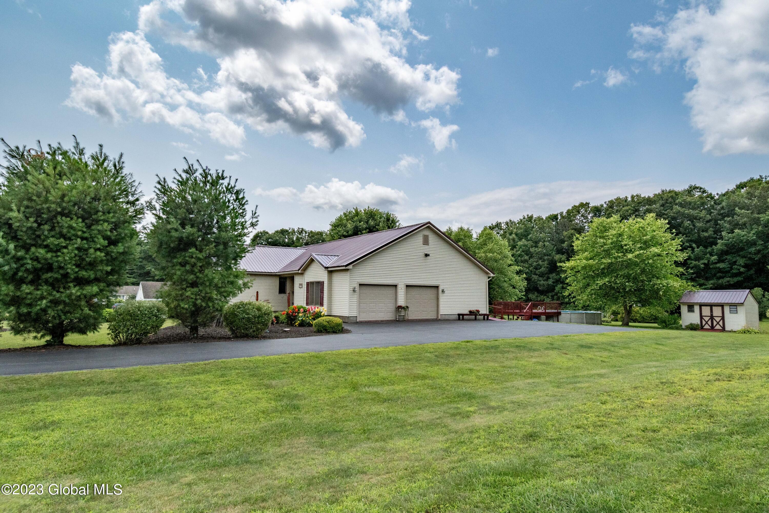 149 Eccles Drive Perth, NY 12086 - Photo 7 of 77 19-149 ECCLES DR