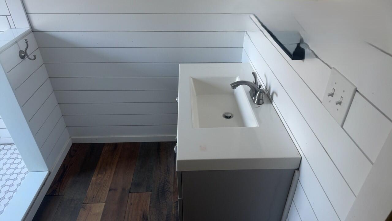 1275 Old Sardis Road Sardis, GA 30456 - Photo 13 of 19 master bath - second level