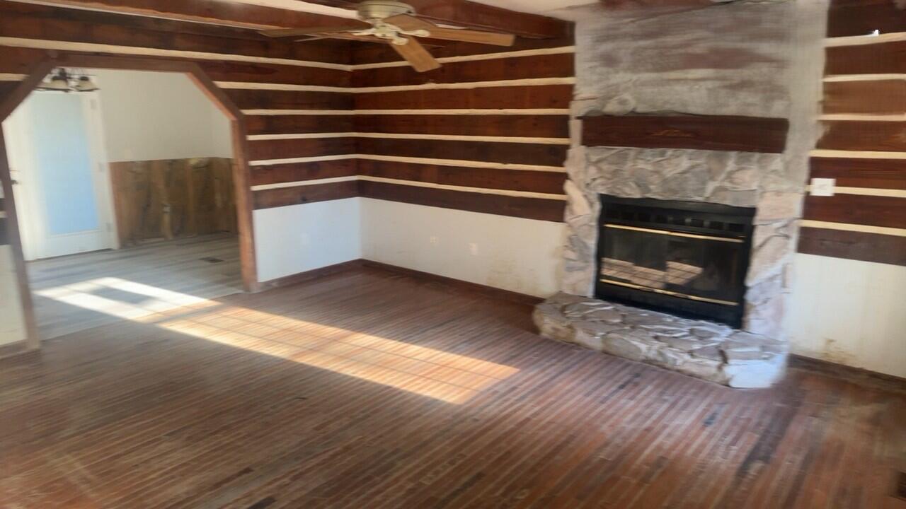 1275 Old Sardis Road Sardis, GA 30456 - Photo 3 of 19 living room main level