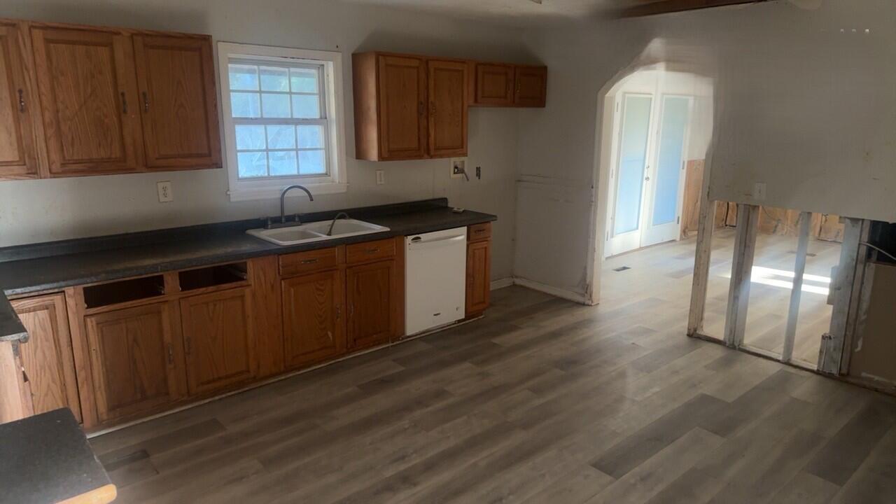 1275 Old Sardis Road Sardis, GA 30456 - Photo 4 of 19 kitchen main level