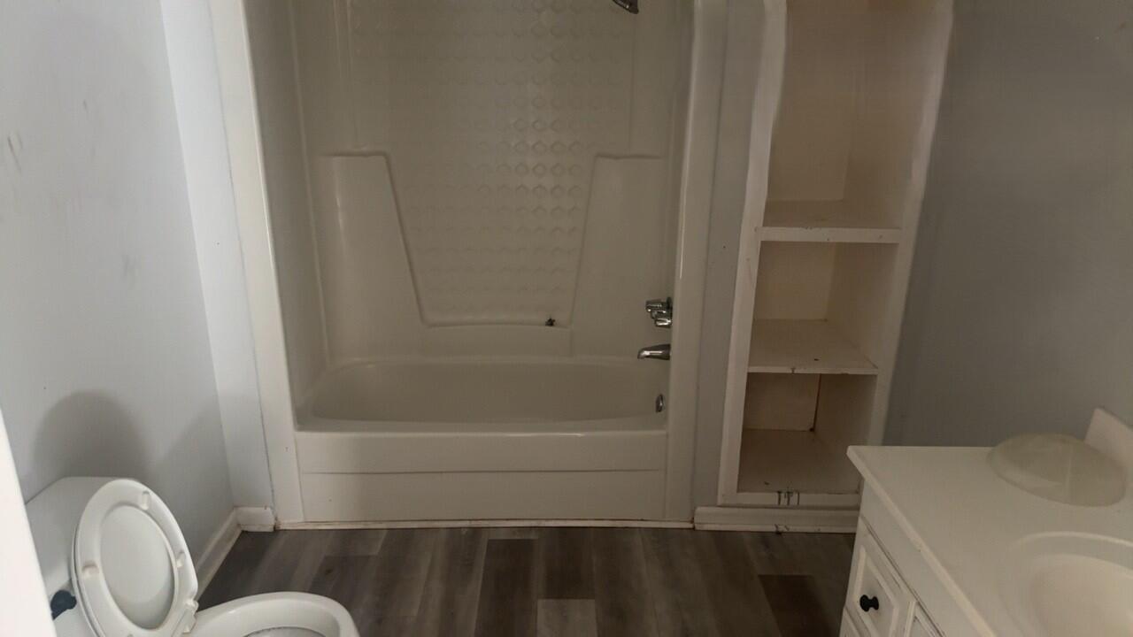 1275 Old Sardis Road Sardis, GA 30456 - Photo 10 of 19 guest bath second level