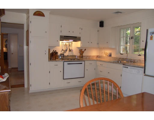 24 Longmeadow Road Hingham, MA 02043 - Photo 4 of 8 Gallery Image 4