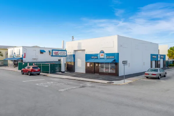 $2,999,999 | 101 Southwest Ocean Boulevard, Stuart, FL 34994