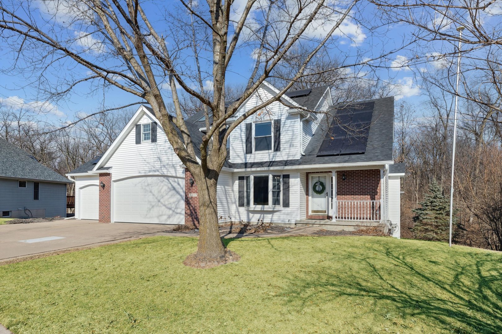 1217 28th Avenue Silvis, IL 61282 - Photo 2 of 46