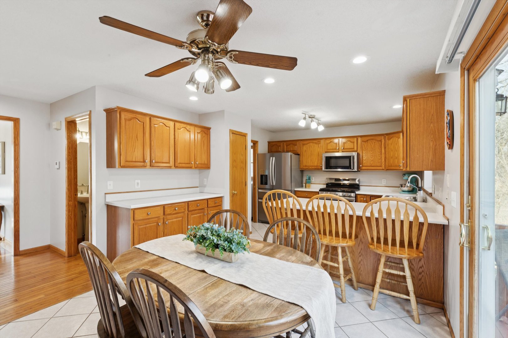 1217 28th Avenue Silvis, IL 61282 - Photo 9 of 46