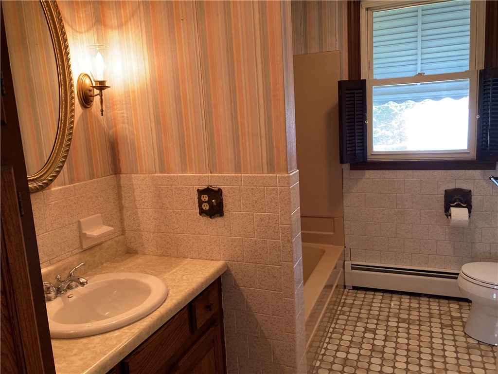 250 Ray Avenue Woonsocket, RI 02895 - Photo 14 of 19