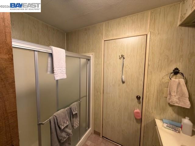 29266 Nantucket Way Hayward, CA 94544 - Photo 12 of 24 a bathroom with a shower and a sink