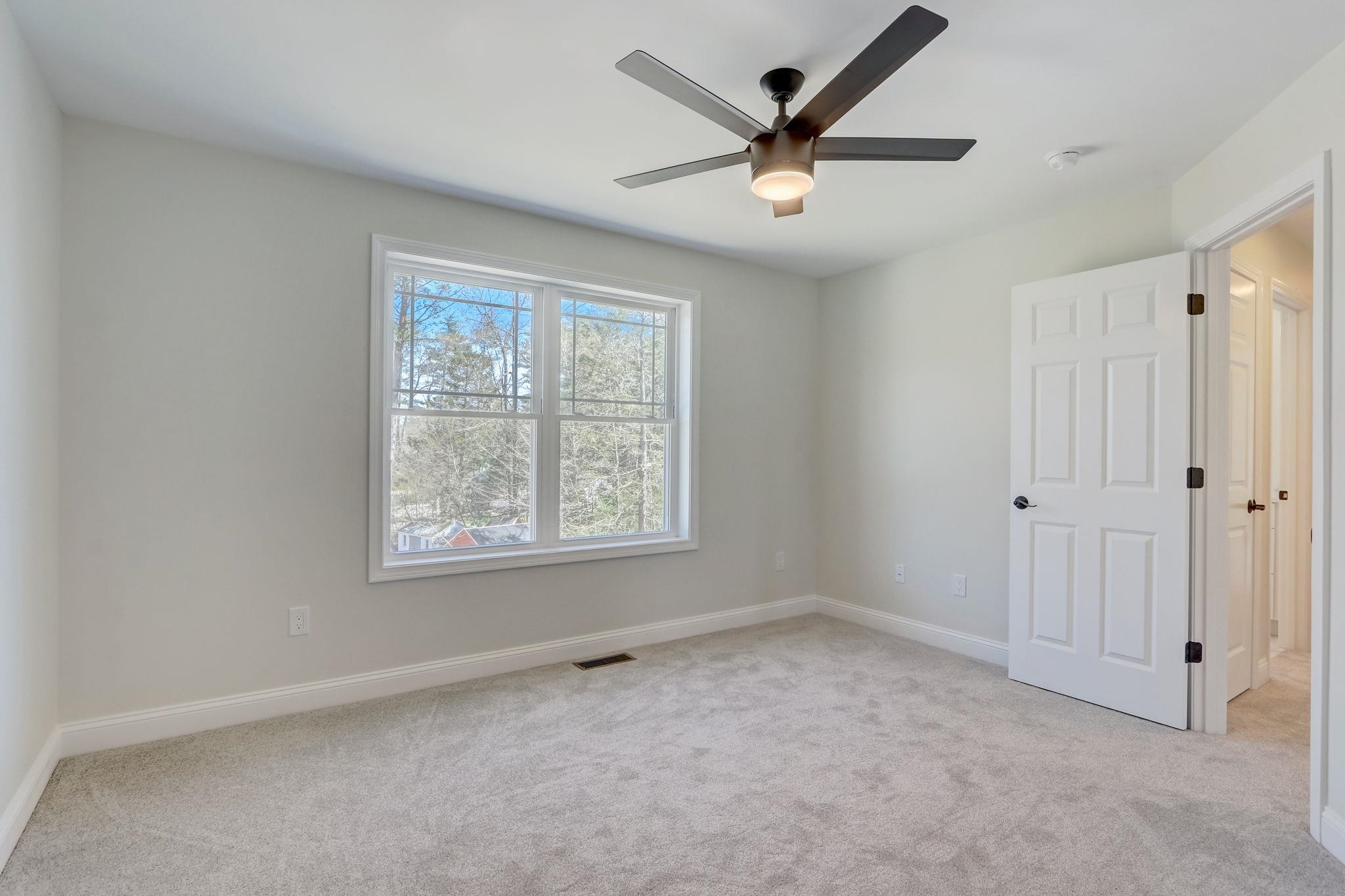 7 A Aruda Road Sandown, NH 03873 - Photo 15 of 40