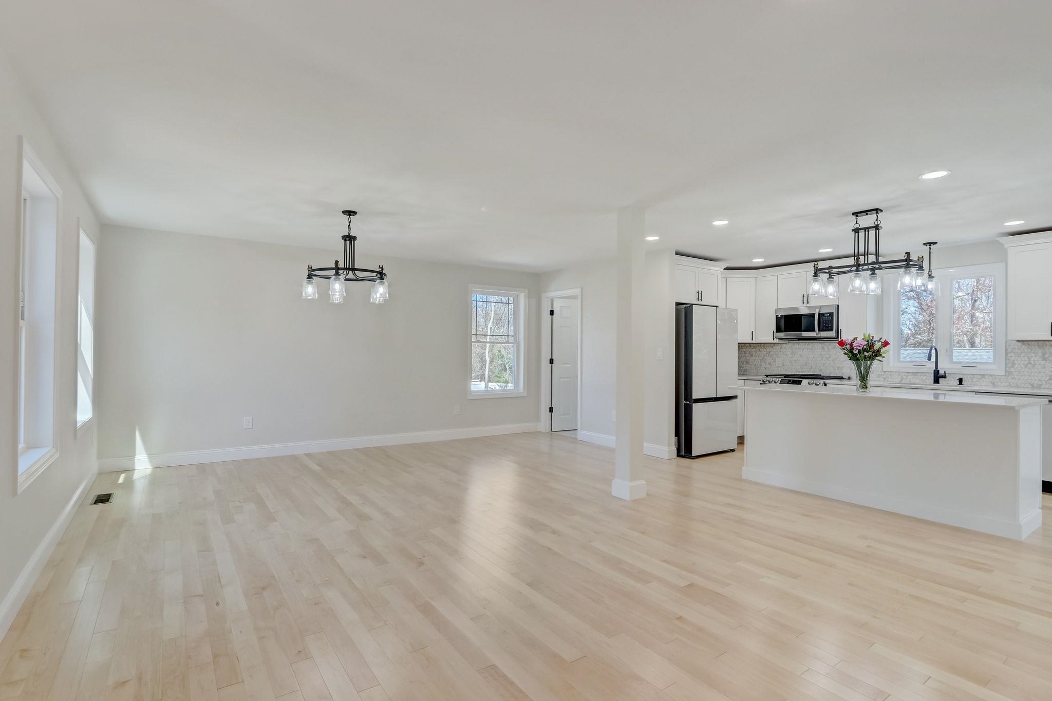 7 A Aruda Road Sandown, NH 03873 - Photo 35 of 40
