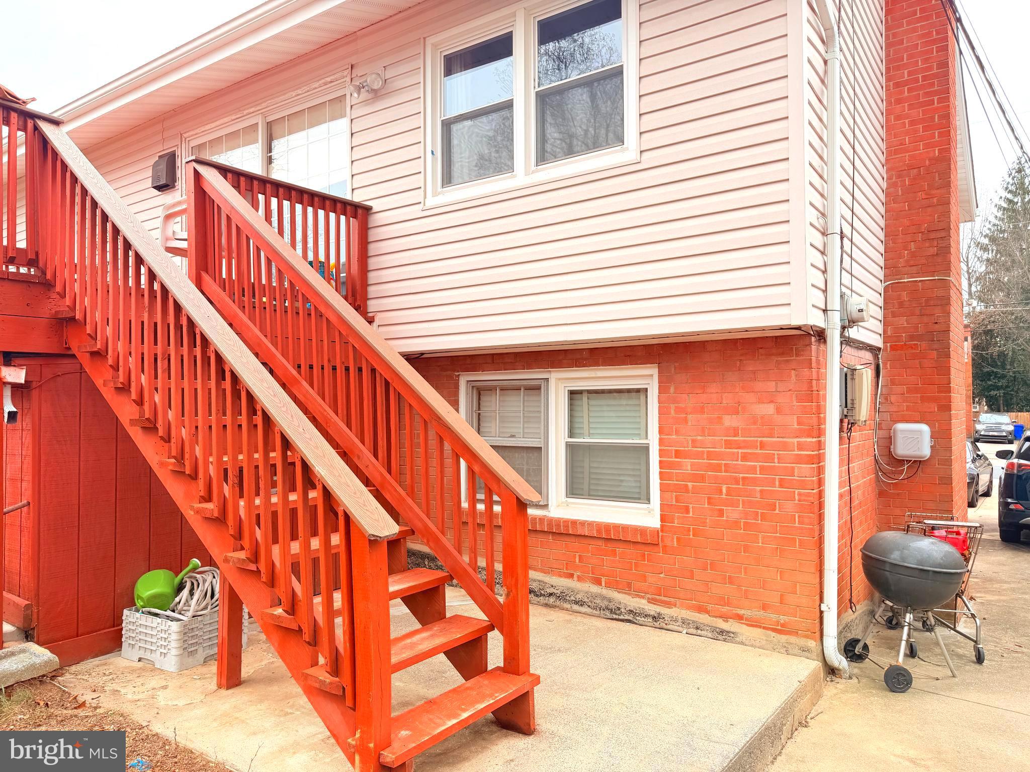 2003 Prichard Road Silver Spring, MD 20902 - Photo 43 of 45 a view of entryway with a balcony